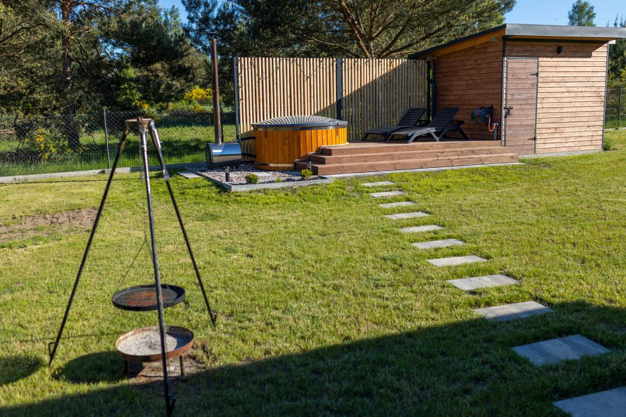 Westfalowachatka Domek Z Jacuzzi Sasino Zewnętrze zdjęcie